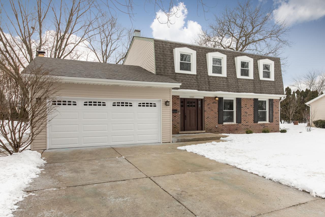 1260 Downing Ct., Wheaton, IL 60187