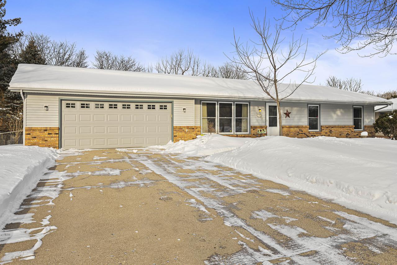 4064 Valerie Rd., Roscoe, IL 61073