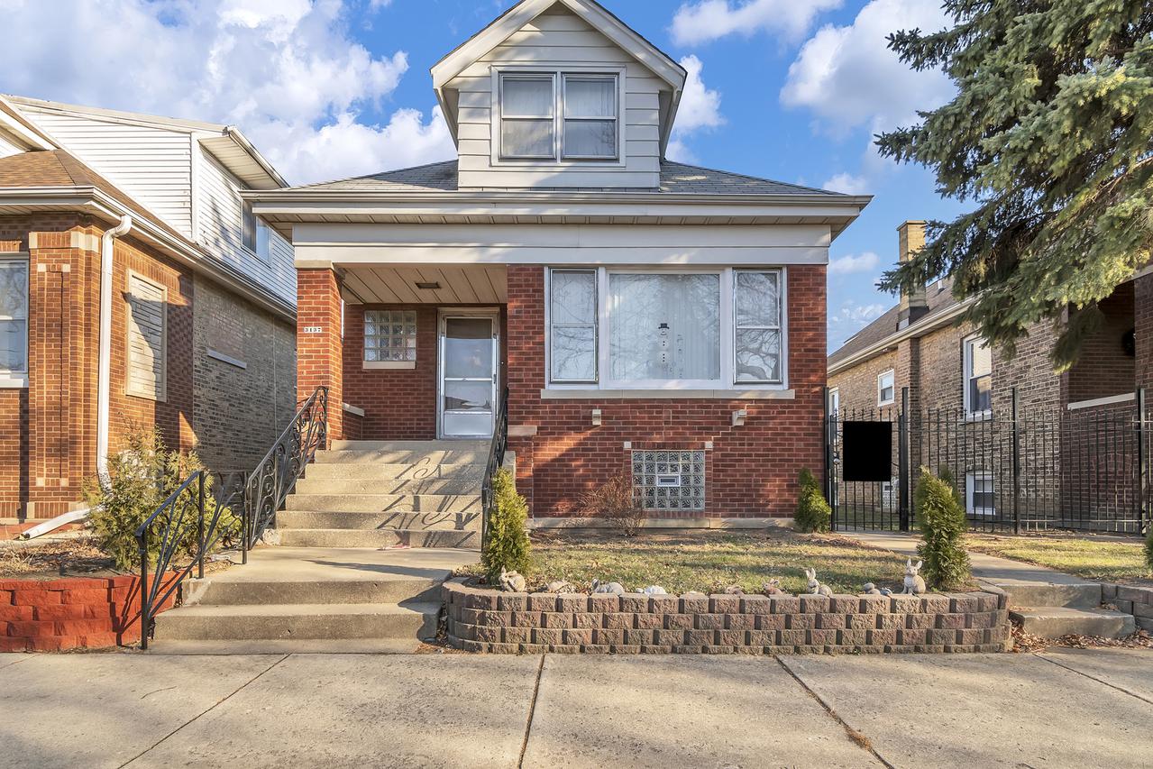 3137 N Neenah Ave., Chicago, IL 60634