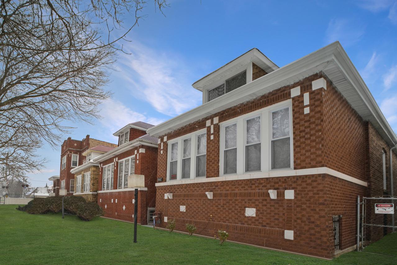[Address Hidden by Seller], Chicago, IL 60620