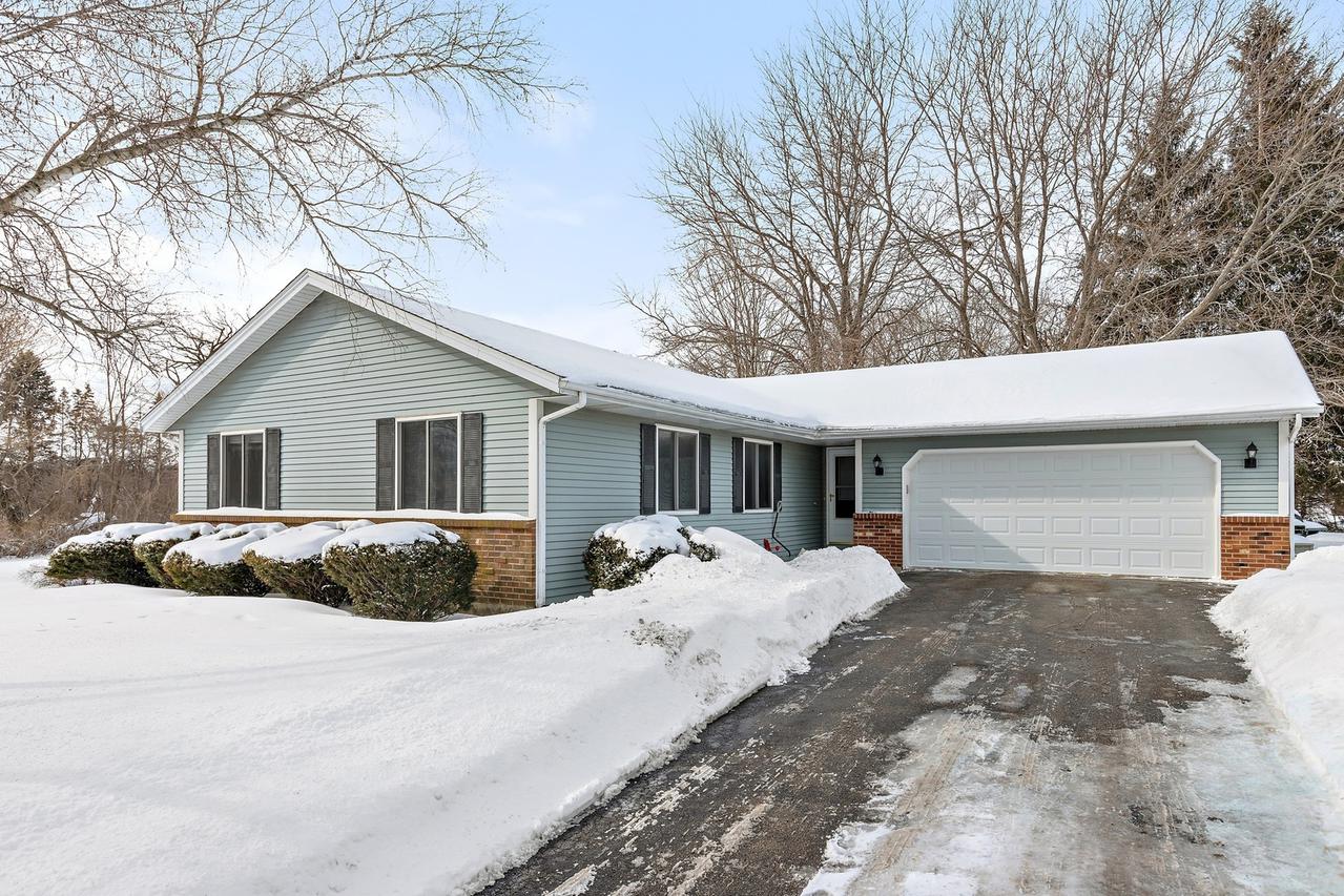 11217 Donald Dr., Huntley, IL 60142