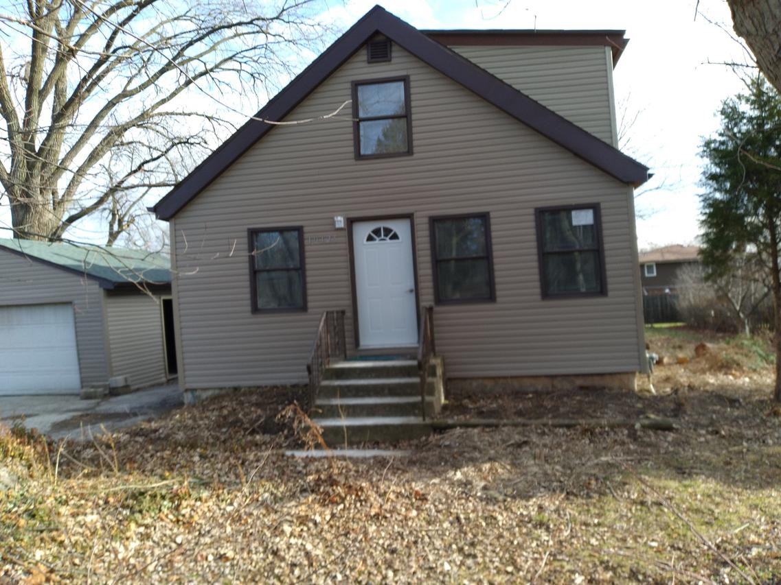 10125 S 88th Ave., Palos Hills, IL 60465