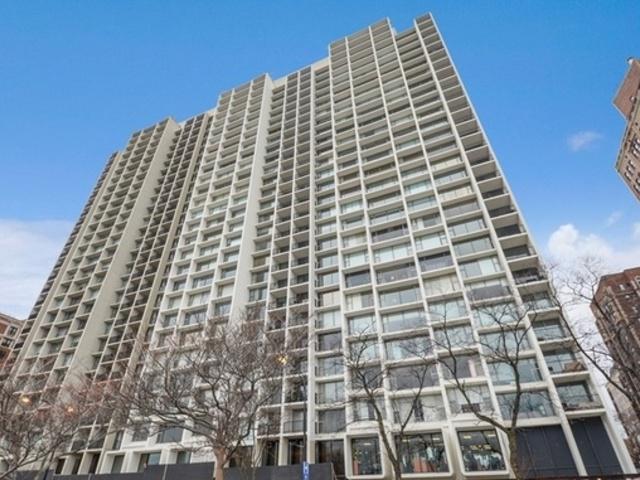 3200 N Lake Shore Dr. #1509, Chicago, IL 60657