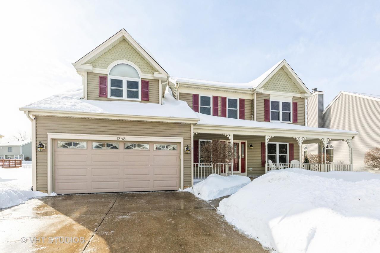 1358 Lance Ln., Carol Stream, IL 60188