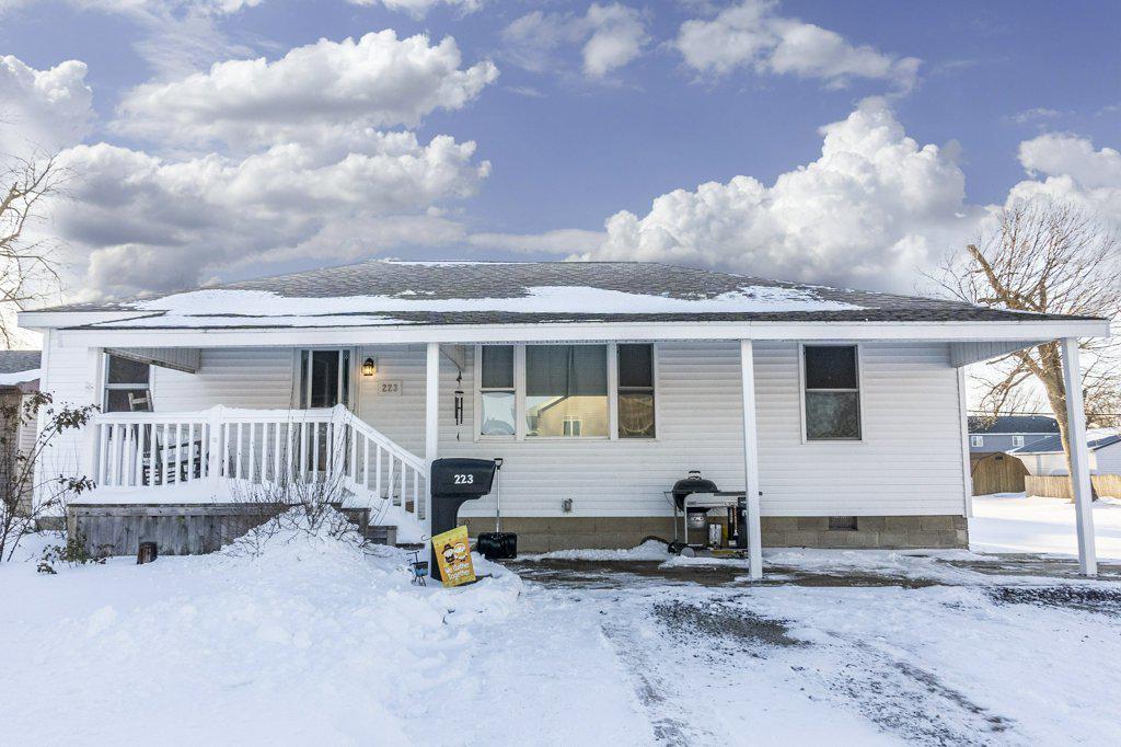 223 S Guthrie St., Gibson City, IL 60936