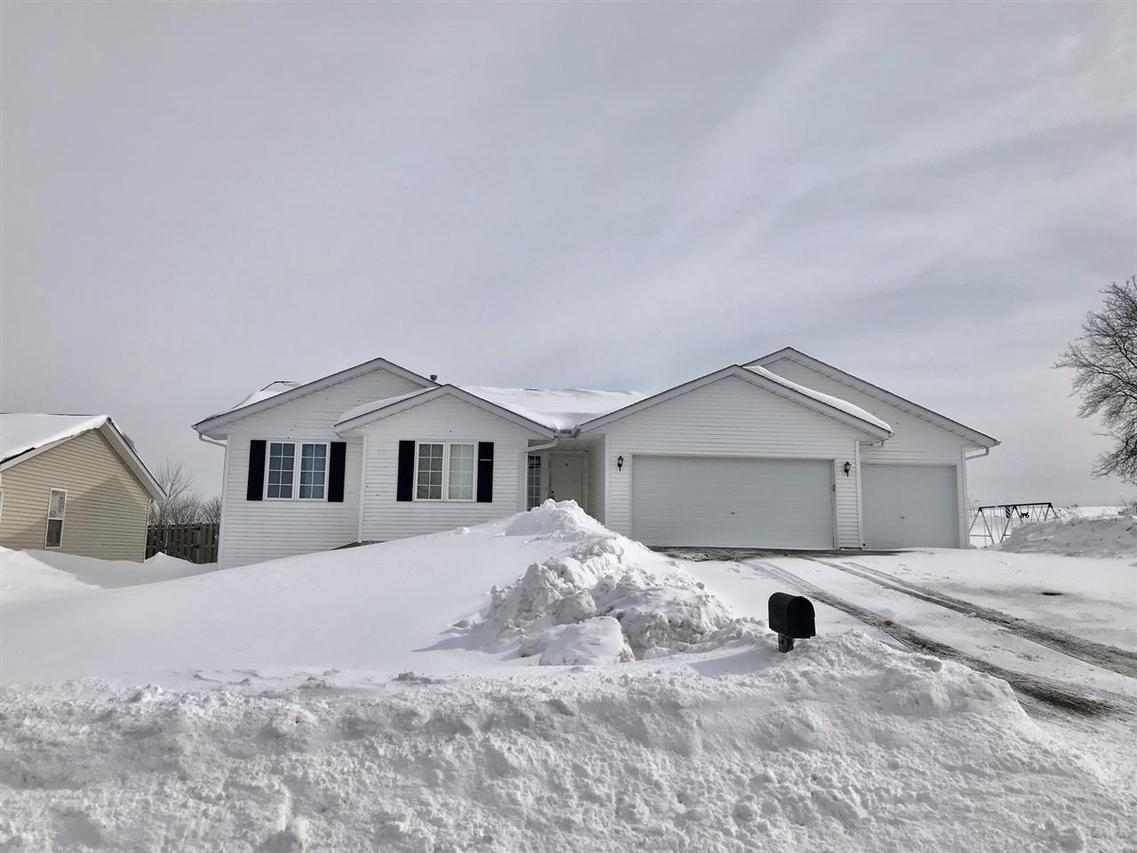 7215 Mullinshire Way, Machesney Park, IL 61115