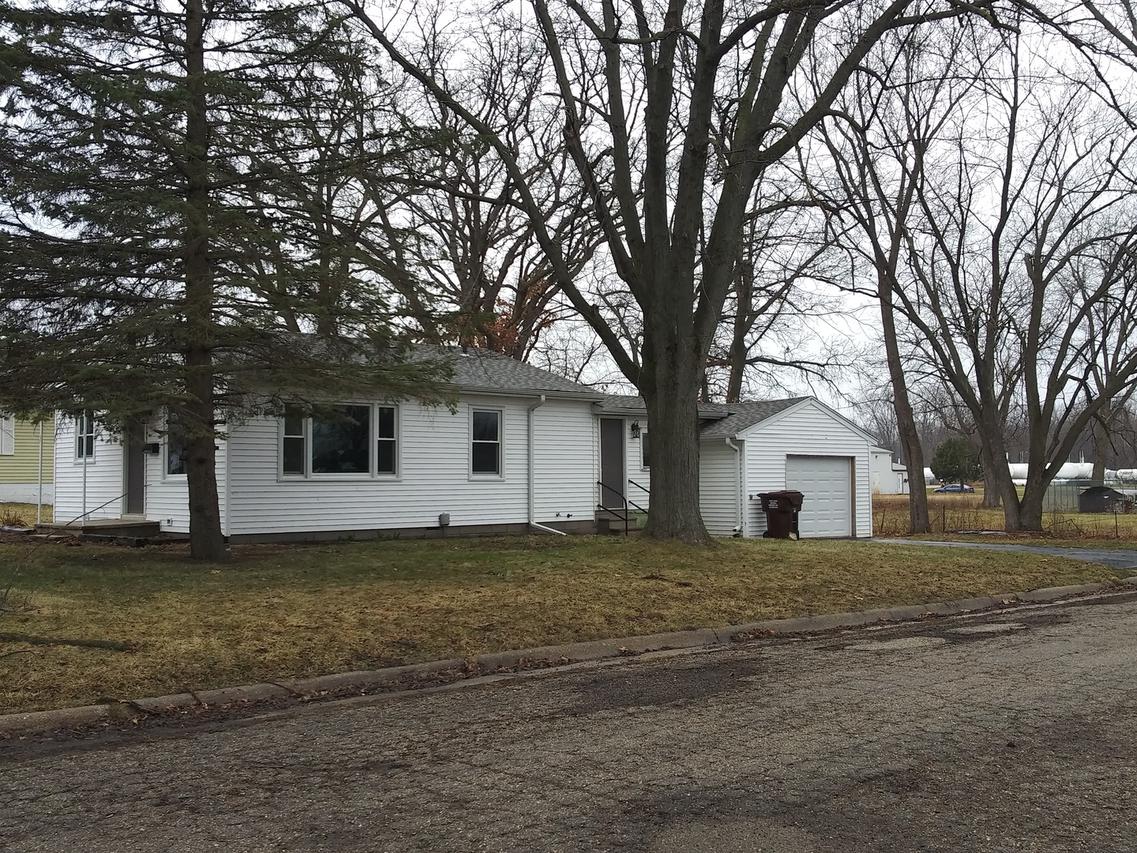 902 Hayes Ave., South Beloit, IL 61080