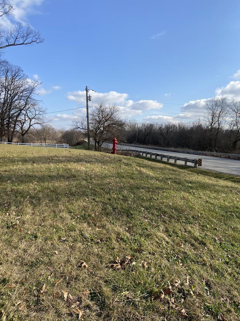 13401 Il Rt 176, Crystal Lake, IL 60014