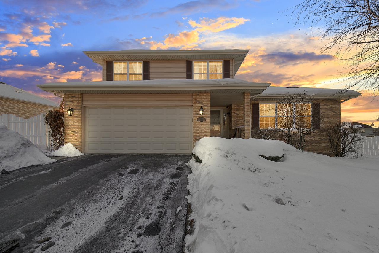 7816 Wheatfield Dr., Frankfort, IL 60423
