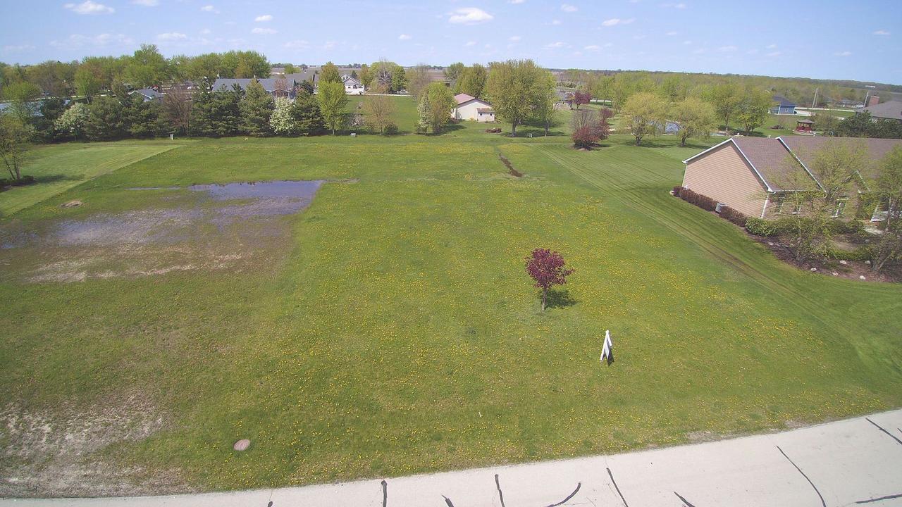 2811 Ninovan Ln., Minooka, IL 60447