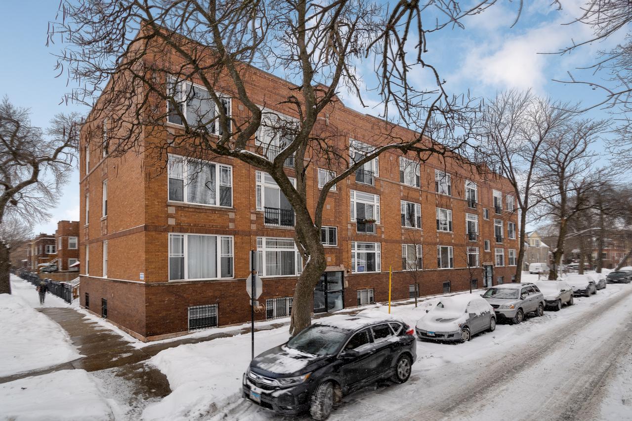 3843 W Altgeld St. #1, Chicago, IL 60647