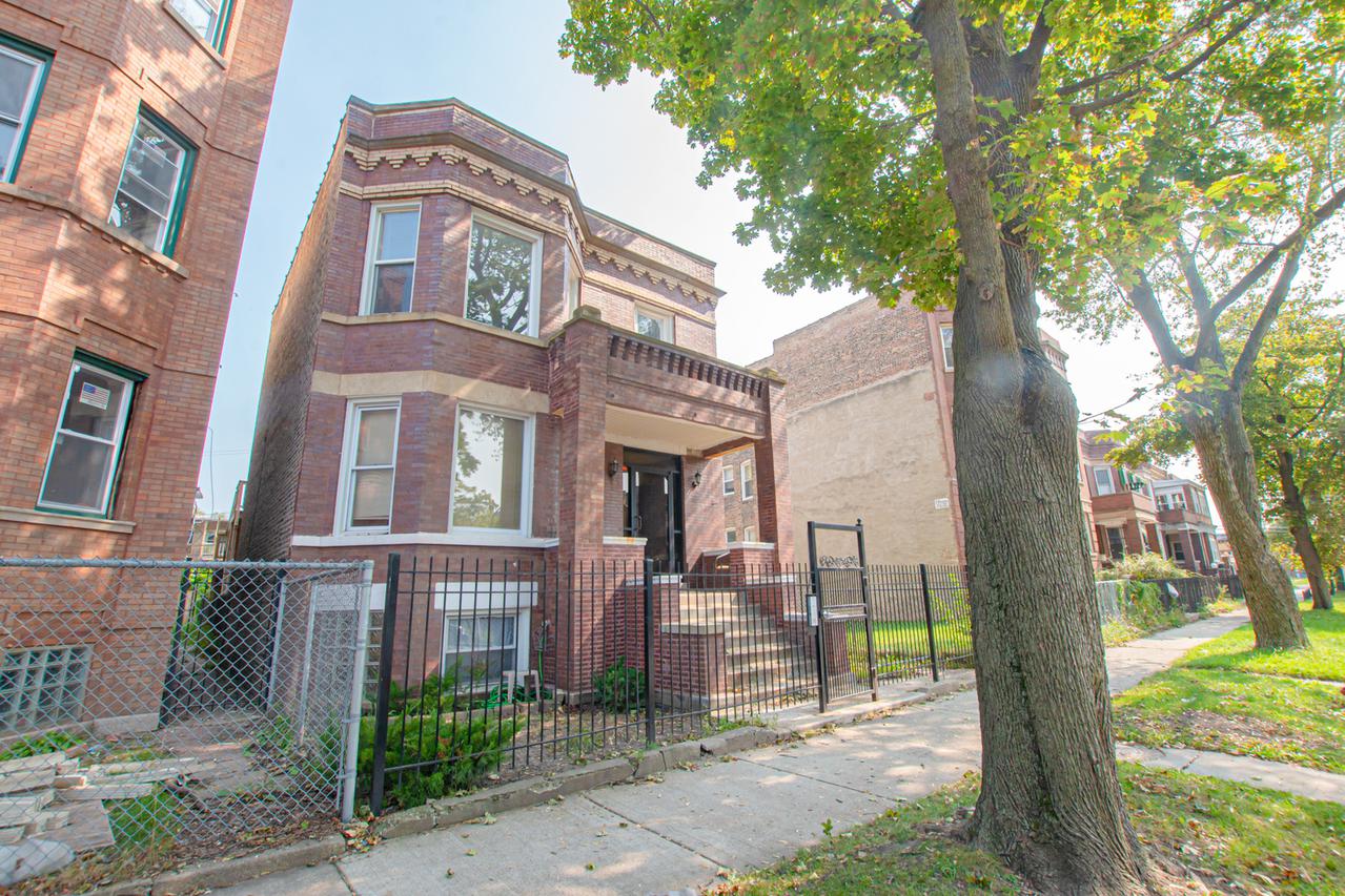 6225 S Rhodes Ave., Chicago, IL 60637