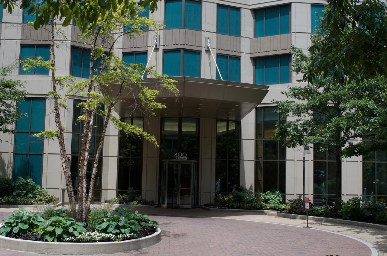 400 N Lasalle Dr. #3703, Chicago, IL 60654