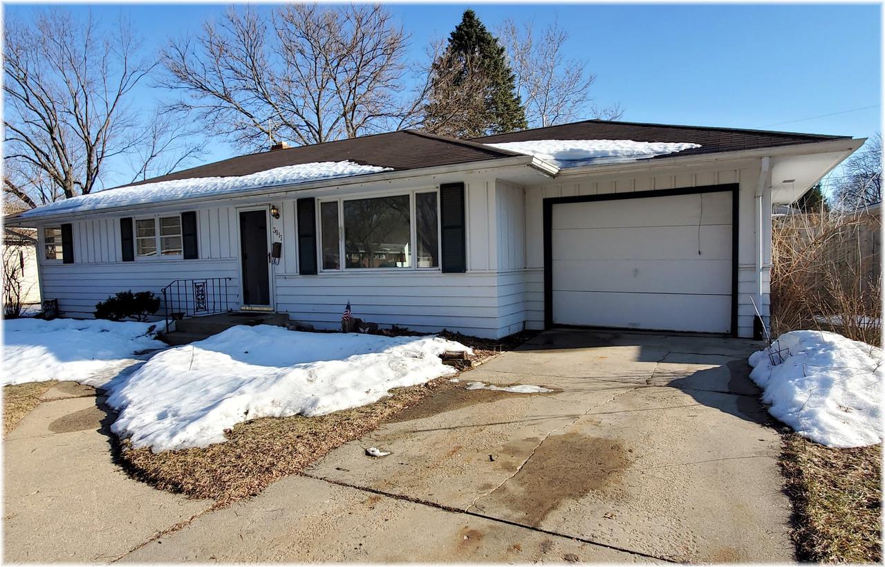 3817 Tennessee Dr., Rockford, IL 61108