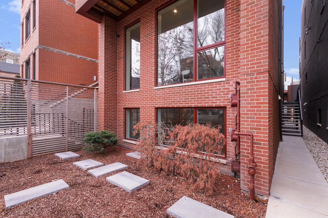 1104 N Marshfield Ave. #1, Chicago, IL 60622