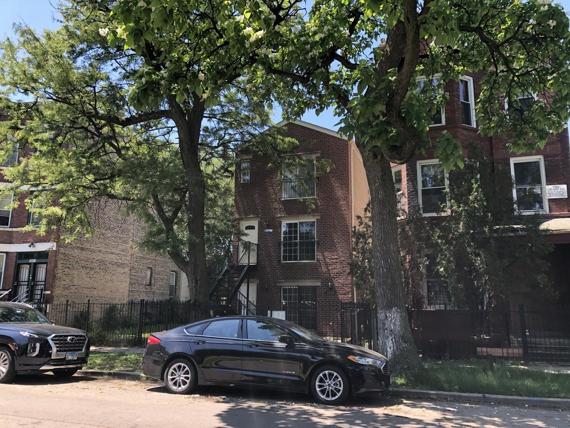 1516 S Komensky Ave., Chicago, IL 60623