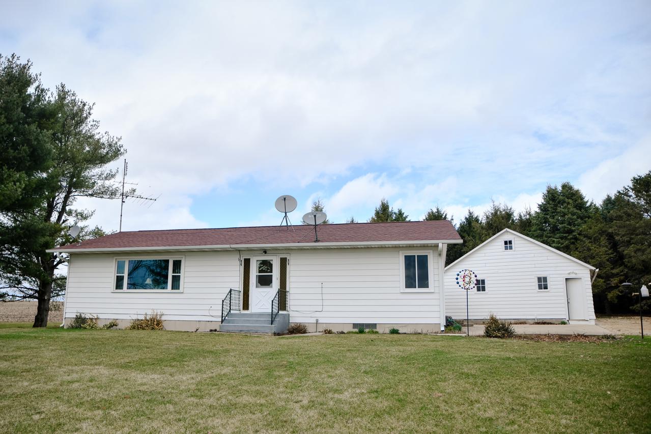 17476 Us Highway 52 Rd., Polo, IL 61064