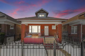 5616 S Mozart St., Chicago, IL 60629