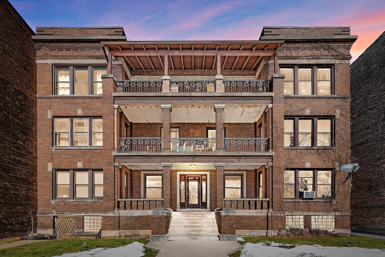 [Address Hidden by Seller], Chicago, IL 60615