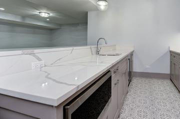 244 W Austin Ave., Libertyville, IL 60048