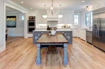 244 W Austin Ave., Libertyville, IL 60048