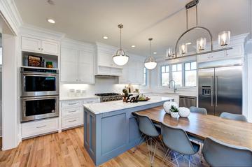 244 W Austin Ave., Libertyville, IL 60048
