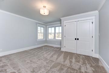 244 W Austin Ave., Libertyville, IL 60048