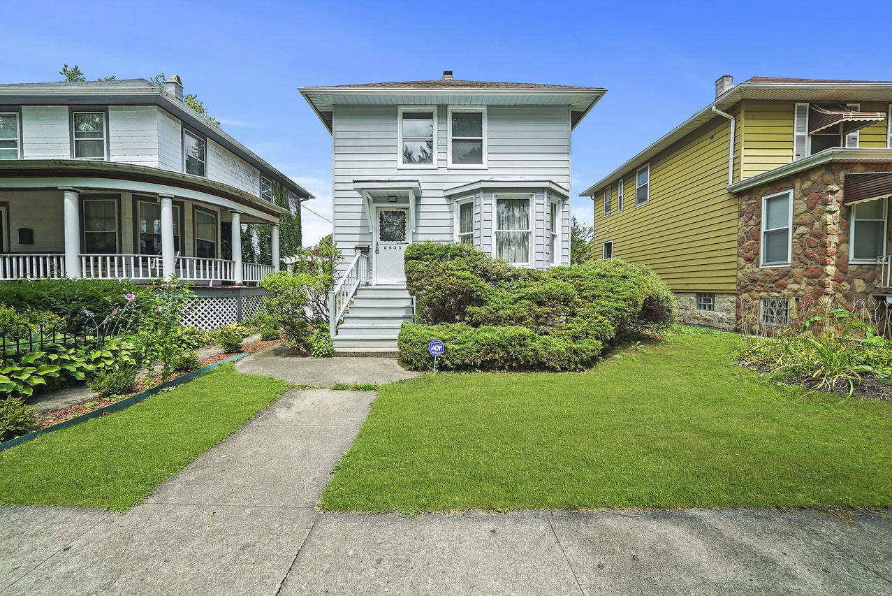 6435 Sinclair Ave., Berwyn, IL 60402