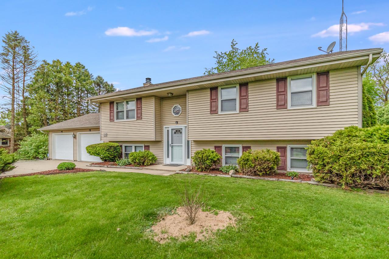 3741 E 2603rd Rd., Sheridan, IL 60551