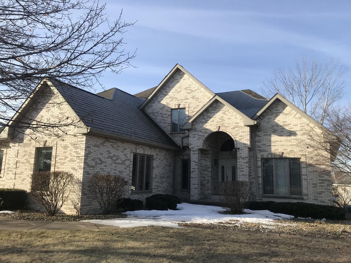 1040 E Morine Dr., Hennepin, IL 61327