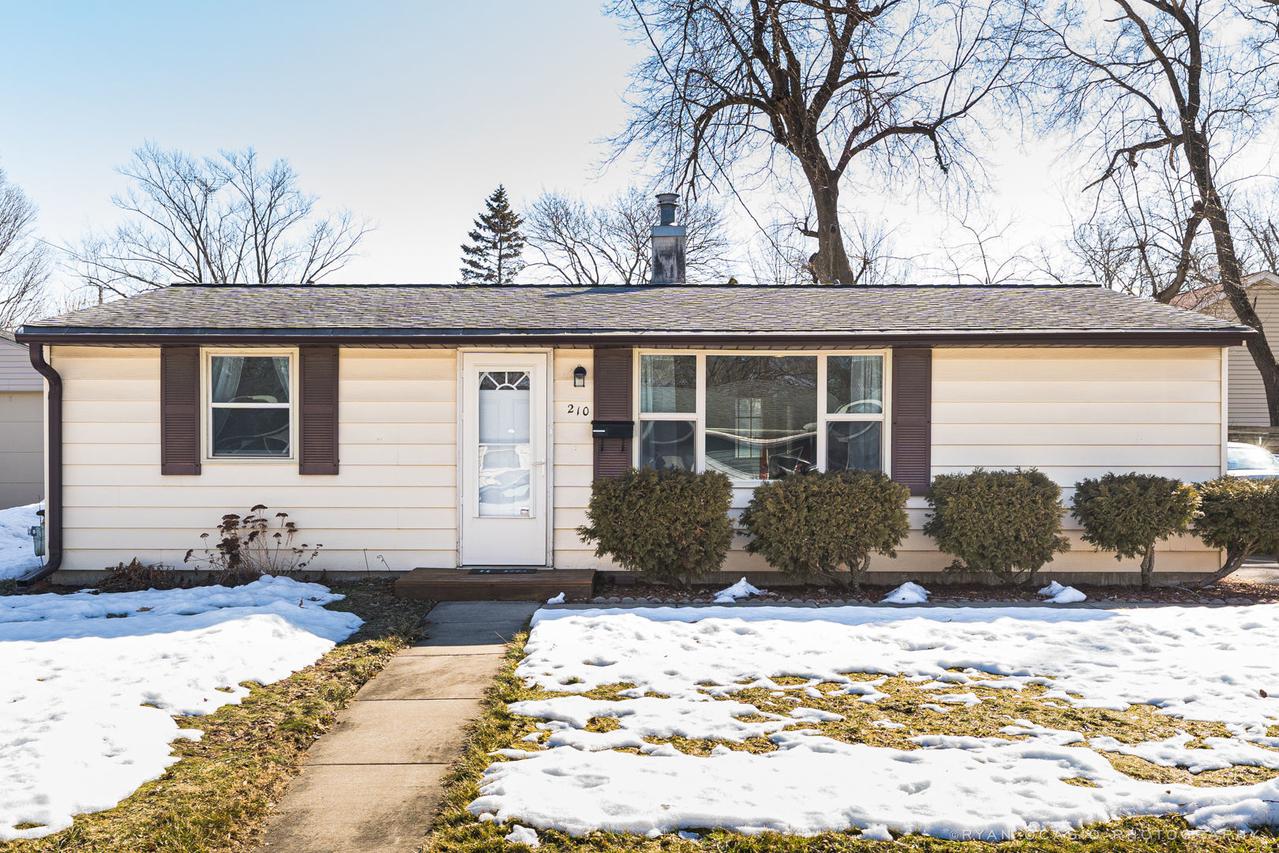 210 Home Dr., Dekalb, IL 60115