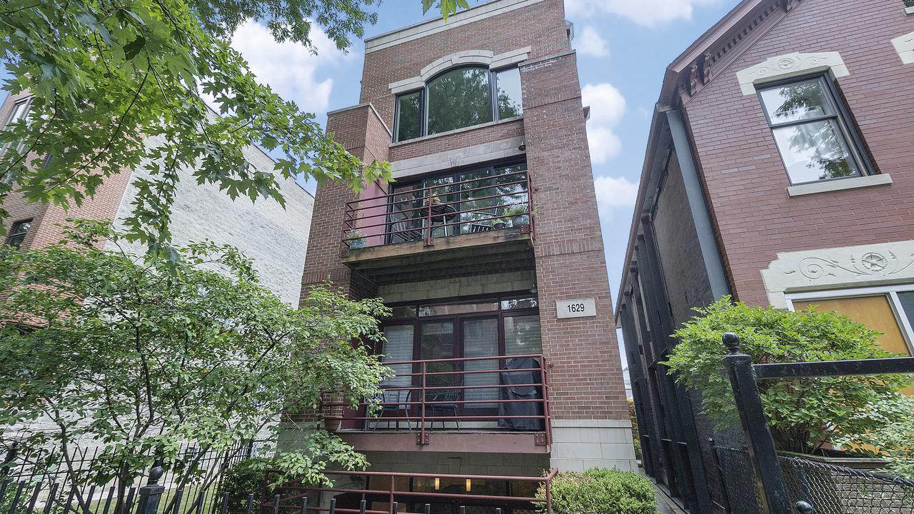 1629 N Oakley Ave. #1, Chicago, IL 60647