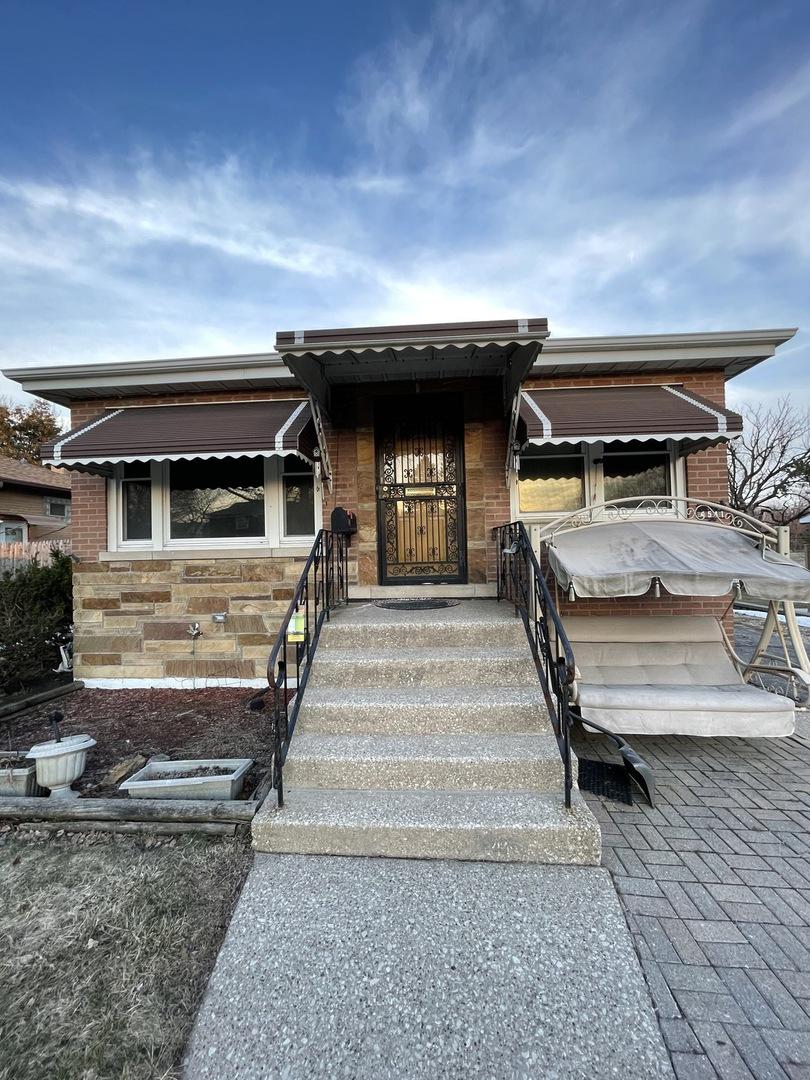 4541 Fishermans Ter., Lyons, IL 60534