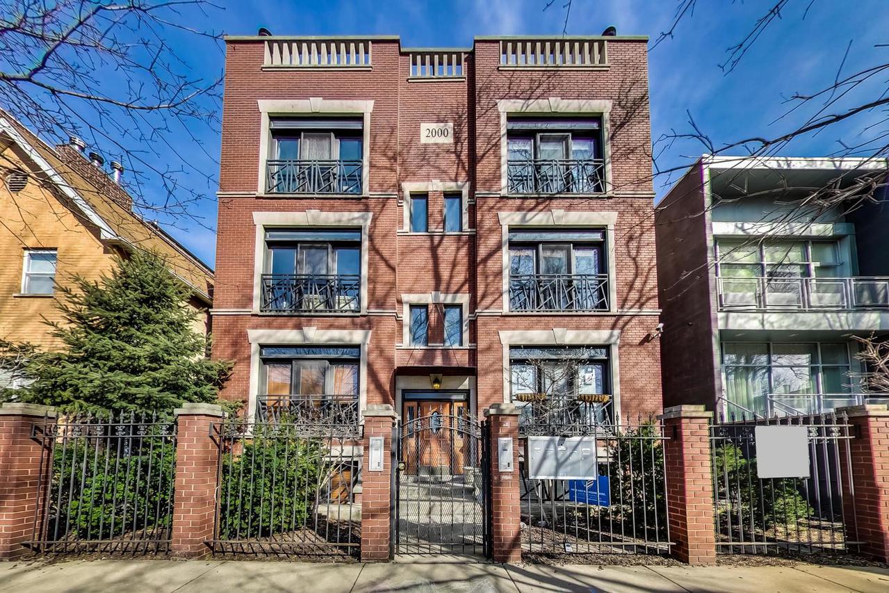 2210 W Huron St. #3E, Chicago, IL 60612