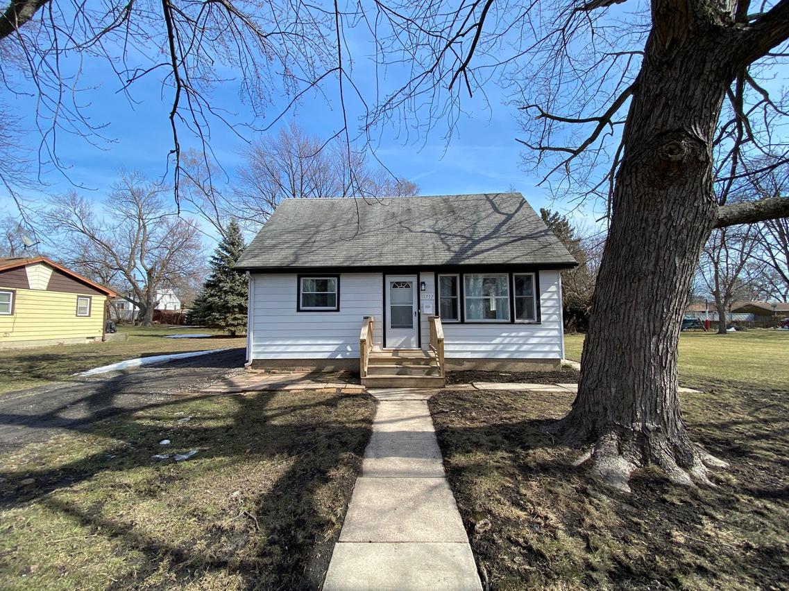 11717 S Avers Ave., Alsip, IL 60803