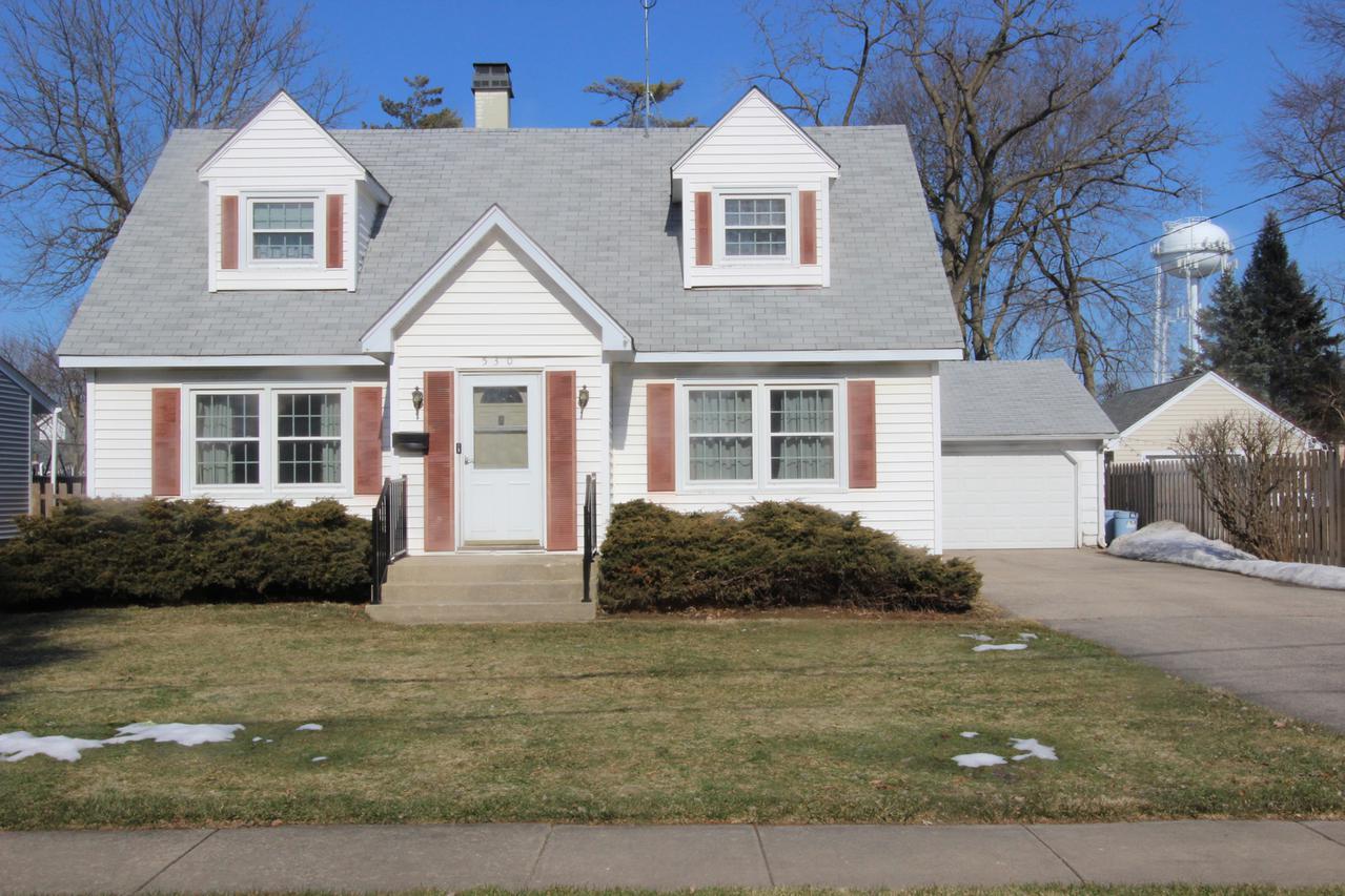 530 Eagle St., Crystal Lake, IL 60014