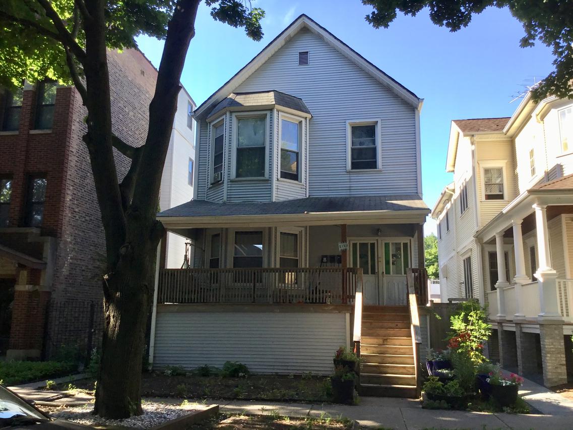 2129 W Eastwood Ave., Chicago, IL 60625