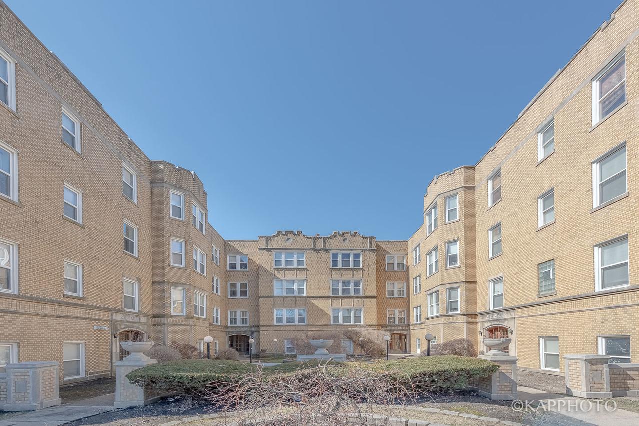 6316 N Richmond St. #2A, Chicago, IL 60659