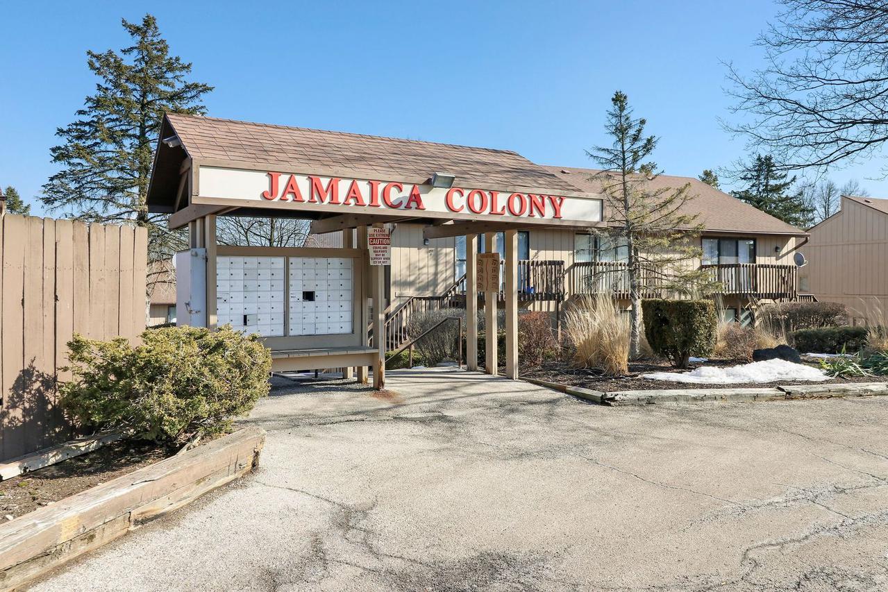 28 Jamaica Colony #2, Fox Lake, IL 60020