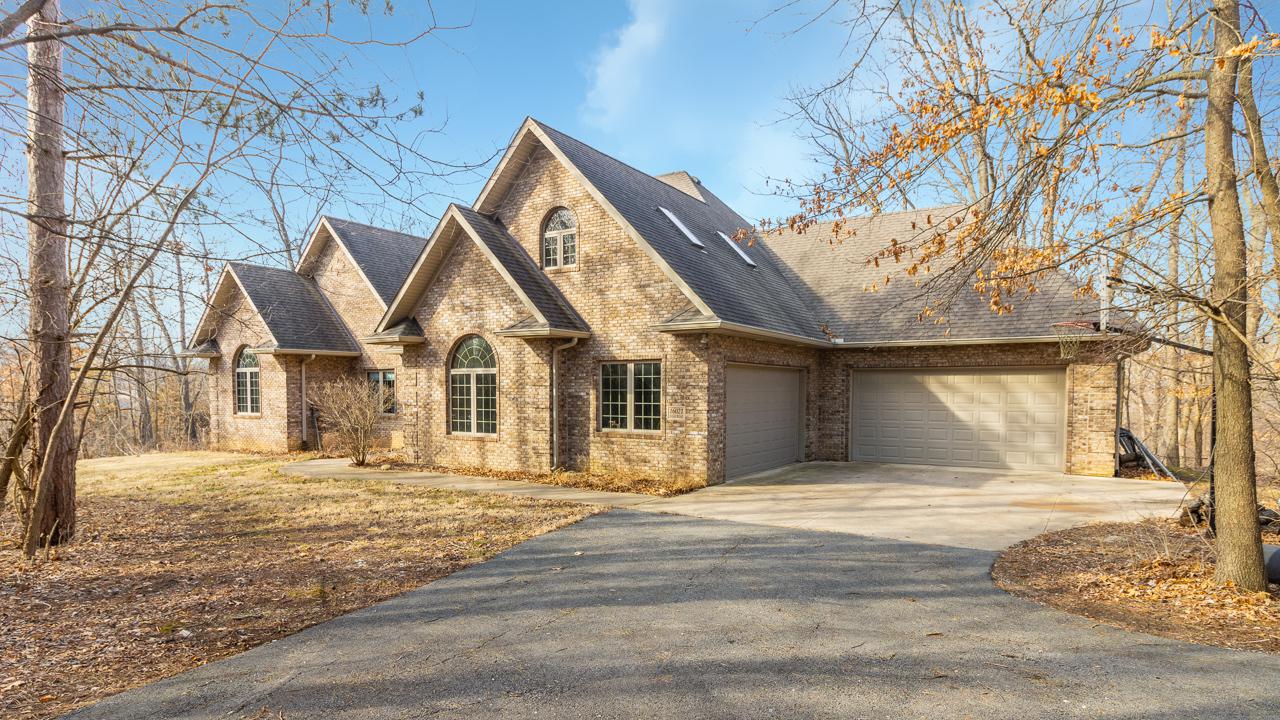 16021 Rassi Rd., Mackinaw, IL 61755