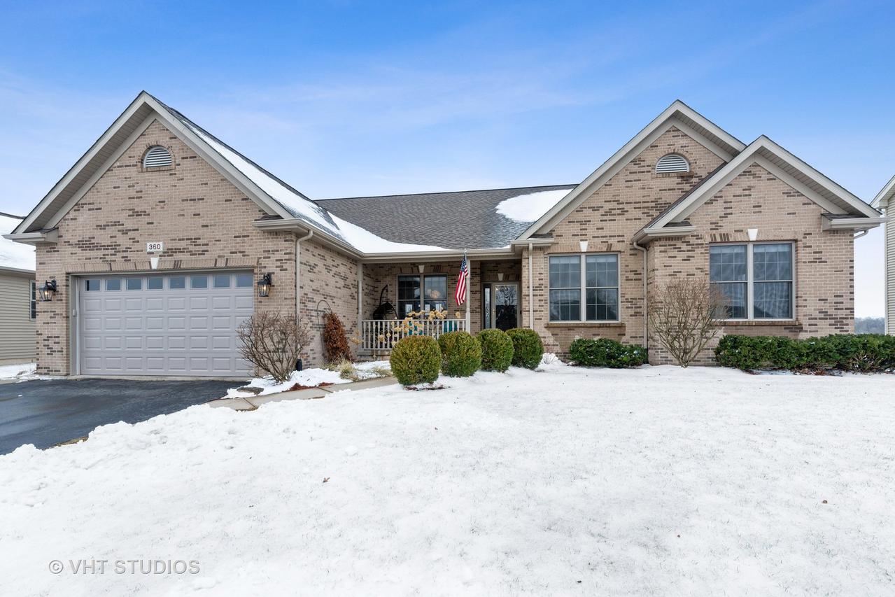 360 Eli Barnes Ct., Sycamore, IL 60178