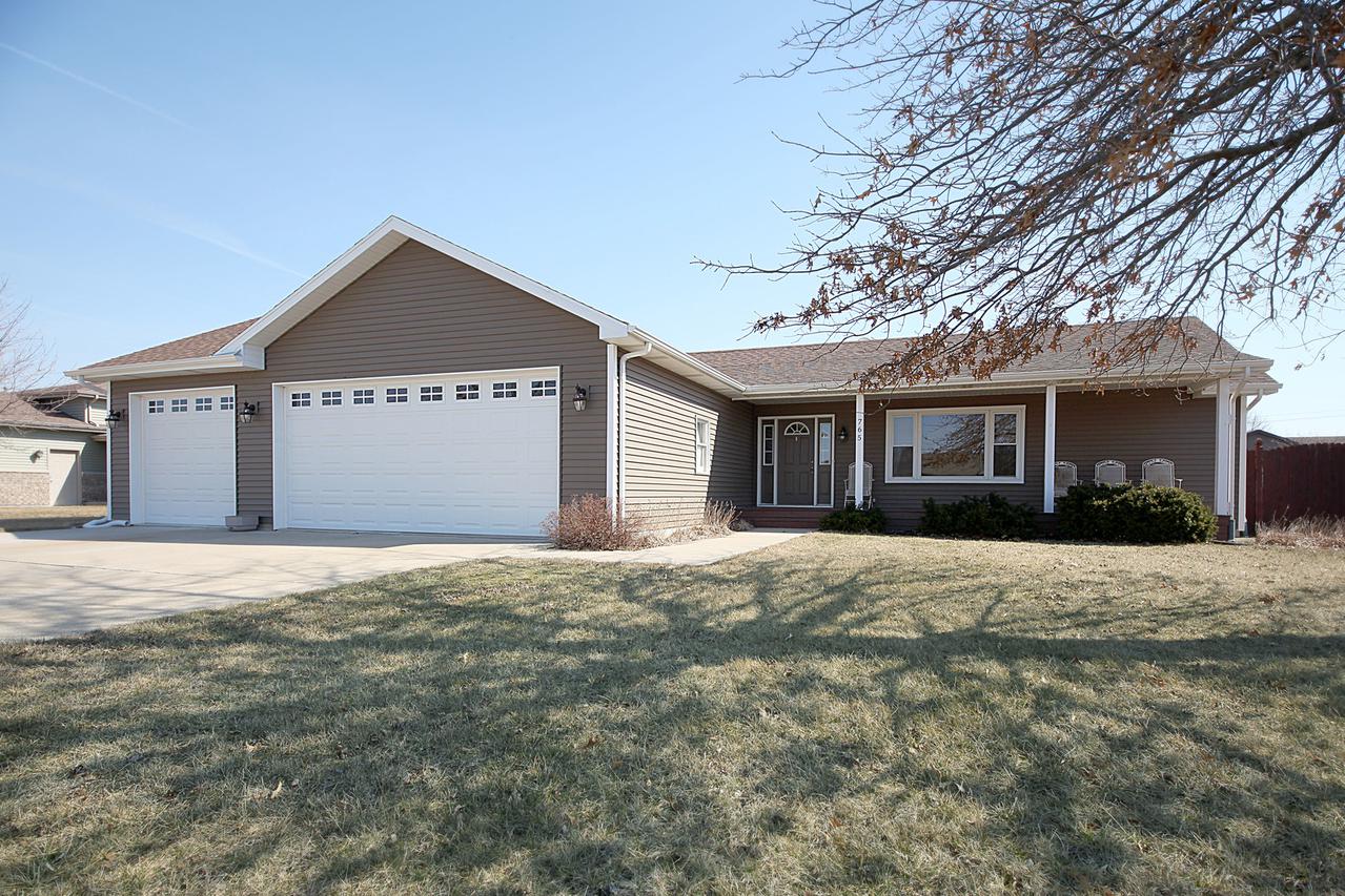 765 Quail Run, Coal City, IL 60416
