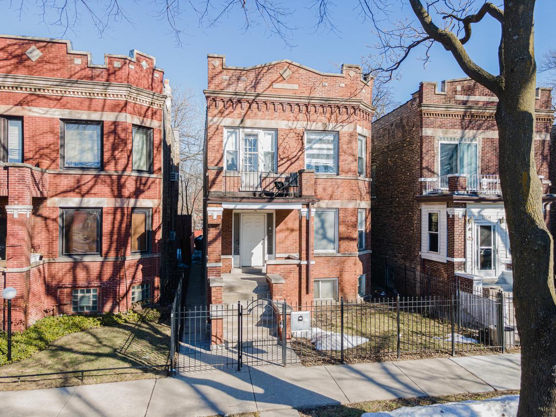 3708 W Ferdinand St., Chicago, IL 60624