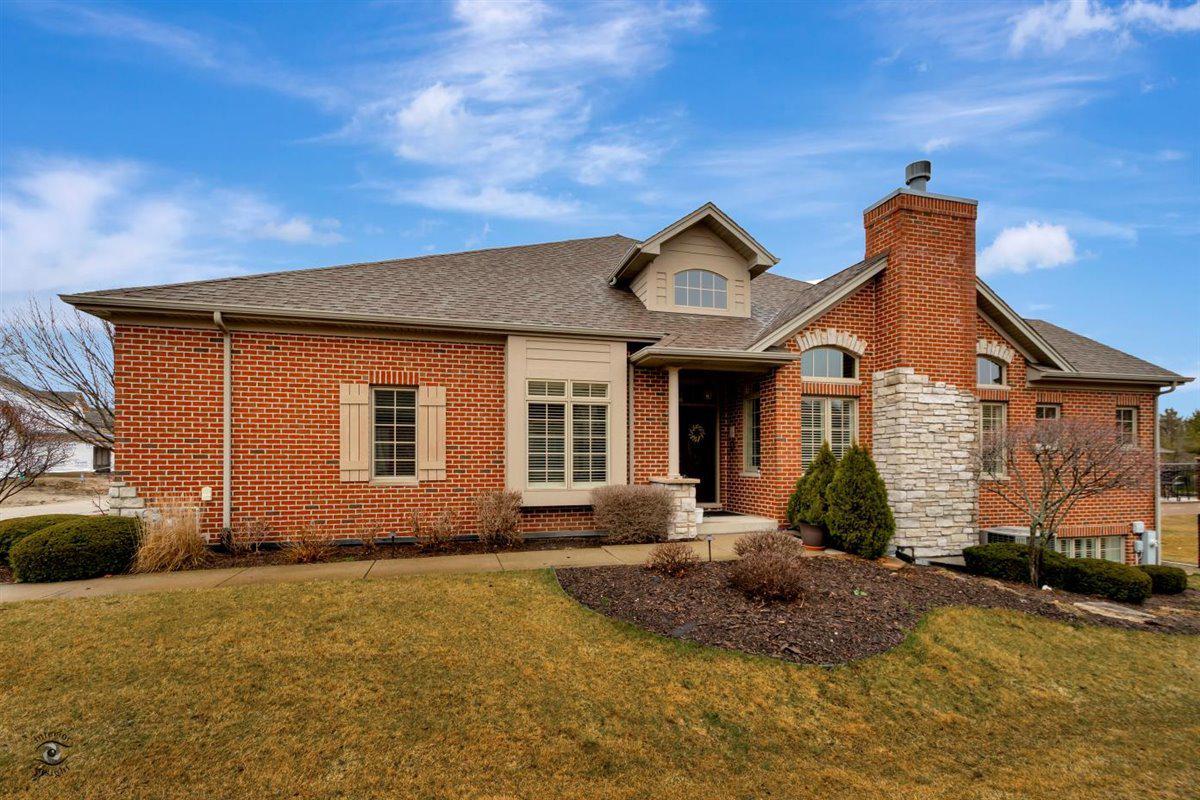 9228 Cloister Ct., Frankfort, IL 60423