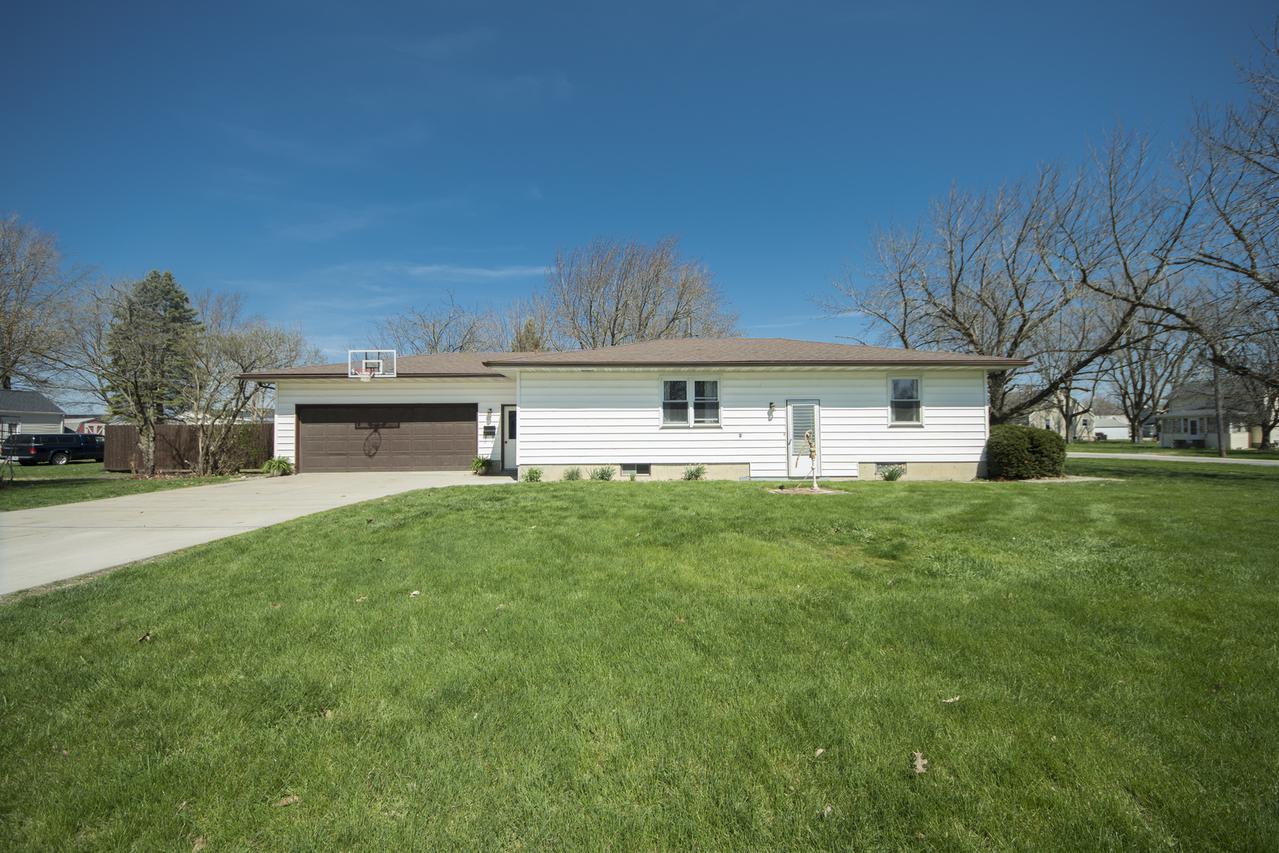 106 N Walnut St., Minonk, IL 61760