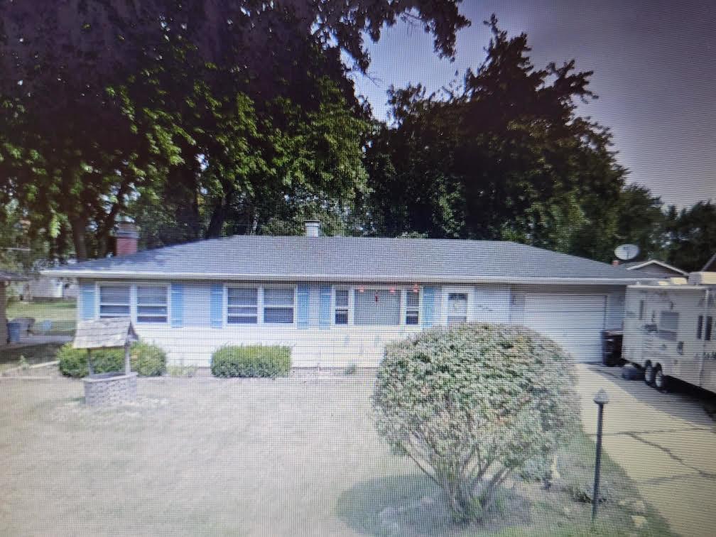 141 Michael Ln., New Lenox, IL 60451