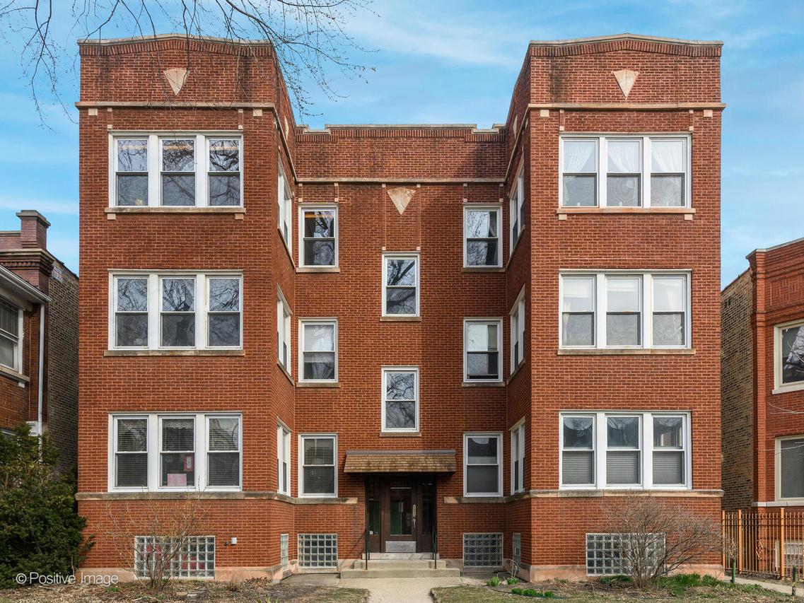 [Address Unavailable], Chicago, IL 60660