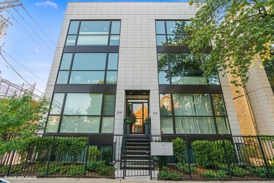 814 N Wood St. #3S, Chicago, IL 60622