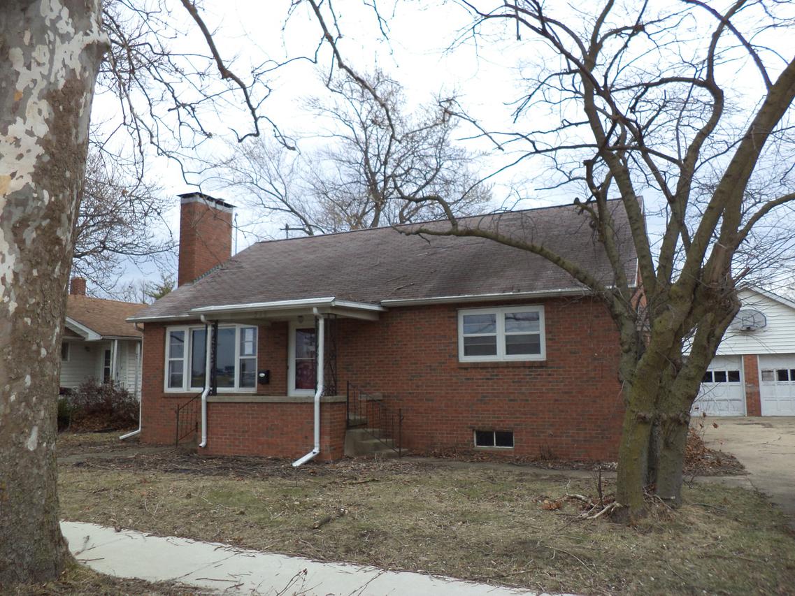 516 N John St., Farmer City, IL 61842