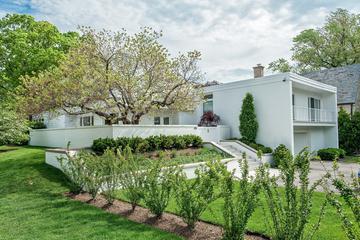 416 Sheridan Rd., Wilmette, IL 60091